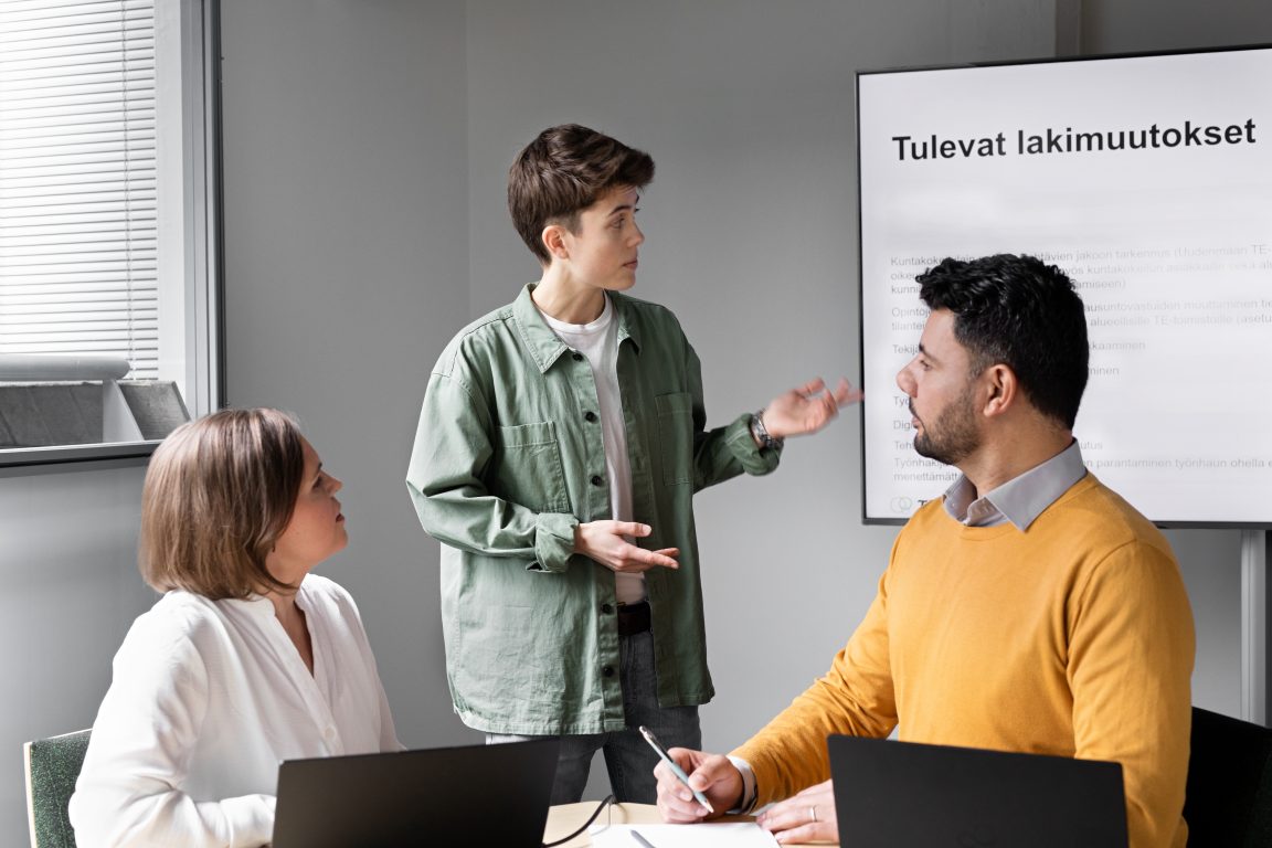 Näillä pienillä muutoksilla TYJ selkeyttäisi työttömyysturvaa